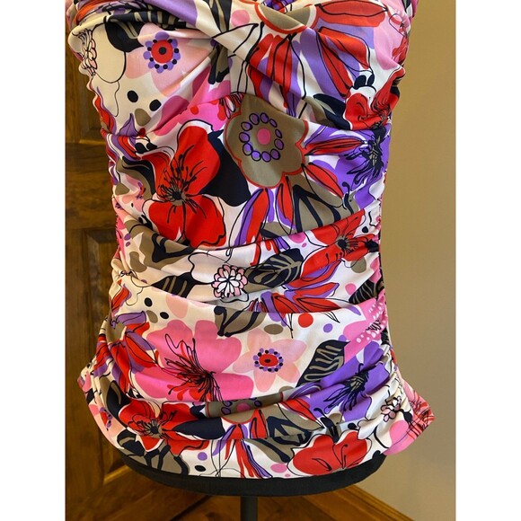 Womens Halter Swim Bikini Top with Ruching on sides & front Size 14 Pink - Picture 3 of 8